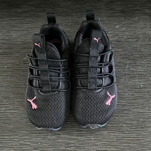 toddler Puma sneakers size 7T